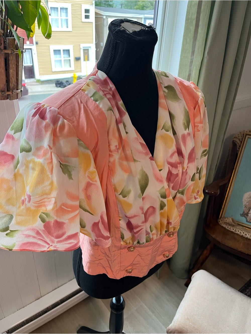 Women’s Vintage Floral Pink Puff Sleeve Jacket Size M/L